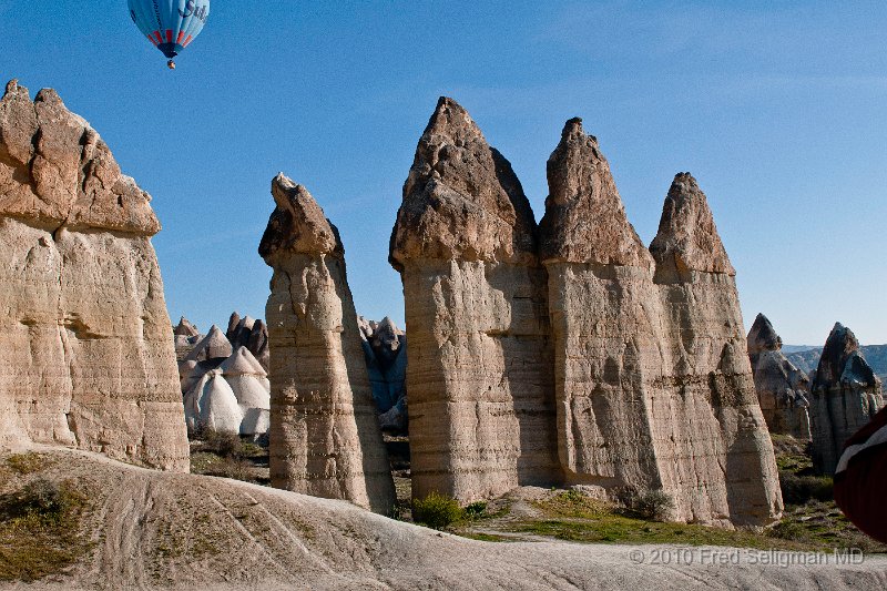 20100405_075441 D300.jpg - Ballooning in Cappadocia